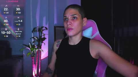 Laura Rose online show from December 26, 10:37 am