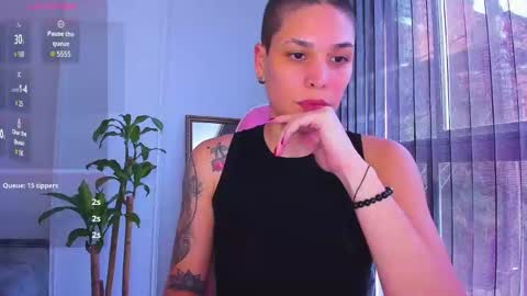 Laura Rose online show from December 28, 3:48 pm