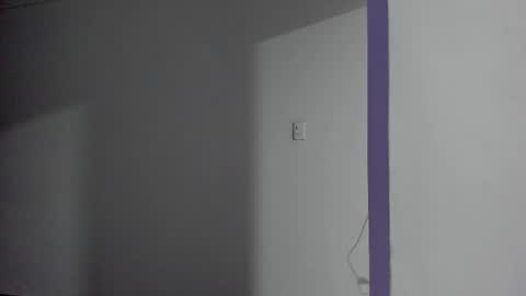 Snapshot of laura_r23 chatting on September 27, 2:27 am Laura Rose online show from September 27, 2:27 am