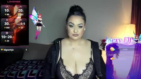 Laura online show from March 1, 9:04 pm