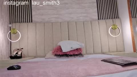 laura online show from February 6, 11:35 am