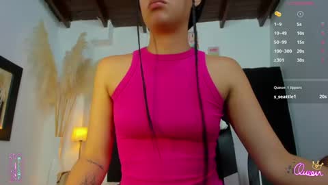 LAURA SOE online show from June 14, 1:58 am