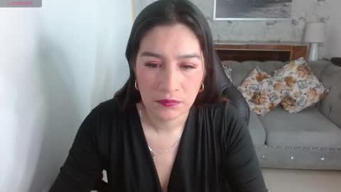 laura online show from September 12, 3:17 am