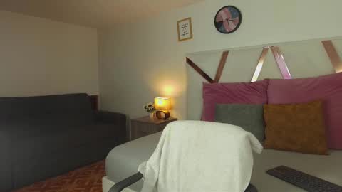 lauraagomezz__ online show from February 28, 12:43 am