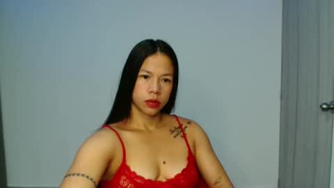 Snapshot of lauracb_ chatting on March 31, 12:05 pm lauracb online show from March 31, 12:05 pm