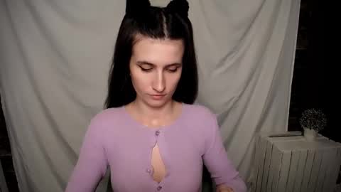 Snapshot of lauradre_ chatting on February 14, 10:07 am Laura online show from February 14, 10:07 am