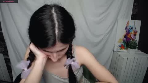 Snapshot of lauradre_ chatting on March 1, 11:28 am Laura online show from March 1, 11:28 am