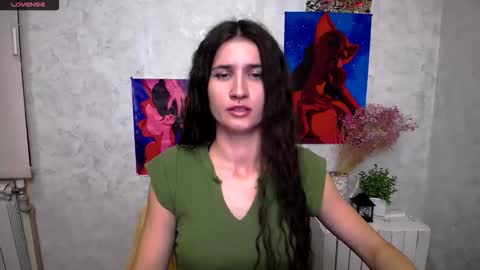 Snapshot of lauradre_ chatting on October 3, 8:55 am Laura online show from October 3, 8:55 am