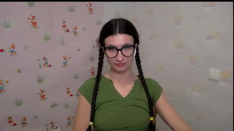 Snapshot of lauradre_ chatting on October 25, 7:38 am Laura online show from October 25, 7:38 am