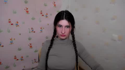 Laura online show from February 20, 1:00 pm