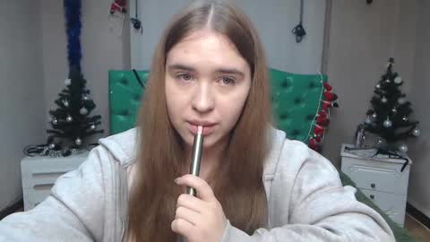LauraHlot online show from December 22, 9:53 pm