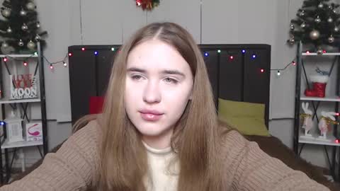 LauraHlot online show from December 23, 10:01 pm