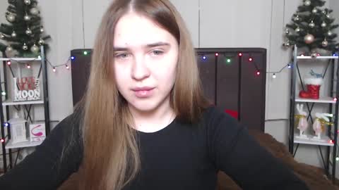 LauraHlot online show from December 25, 4:33 am