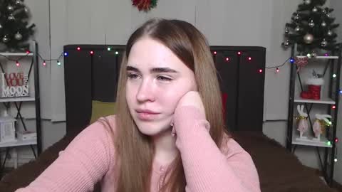 LauraHlot online show from January 5, 12:31 am