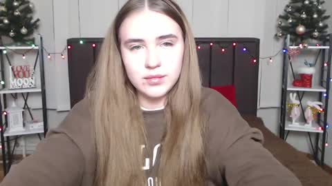 LauraHlot online show from January 10, 11:39 pm