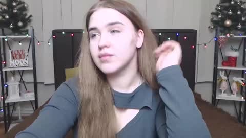 LauraHlot online show from January 16, 2:51 am