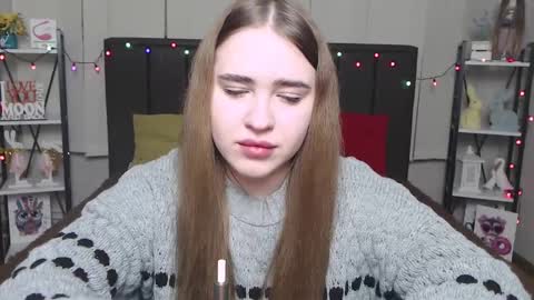 LauraHlot online show from January 18, 7:04 pm