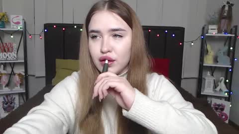 LauraHlot online show from January 19, 7:26 pm