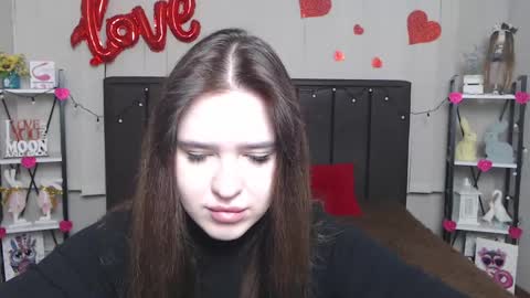 LauraHlot online show from February 15, 6:23 pm