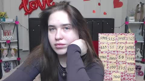 LauraHlot online show from March 12, 6:29 am