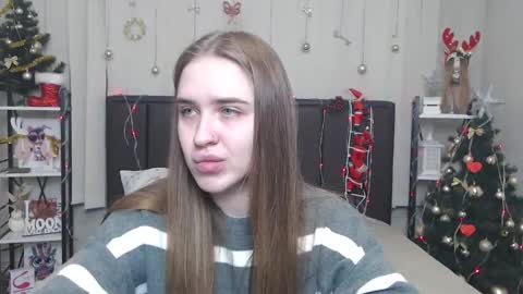 LauraHlot online show from December 23, 6:44 am