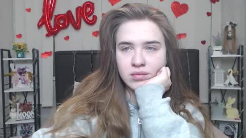 LauraHlot online show from February 10, 8:02 pm