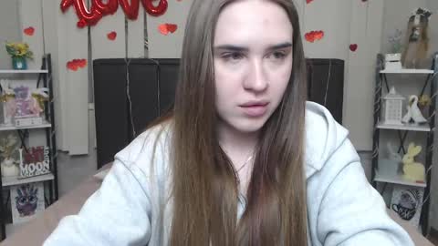 Snapshot of laurahlot chatting on April 1, 1:41 pm LauraHlot online show from April 1, 1:41 pm