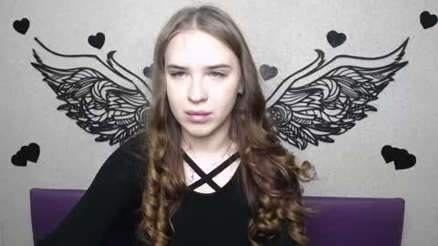 Snapshot of laurahlot chatting on April 15, 5:47 am LauraHlot online show from April 15, 5:47 am
