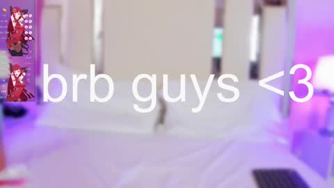 Laura MartinGMT-5 2200-0600 online show from March 9, 3:43 am