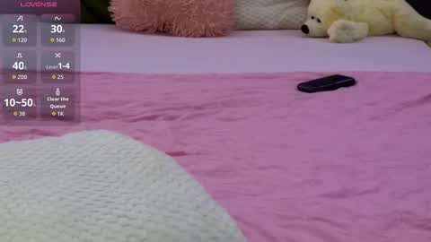 Snapshot of lauramirage chatting on October 9, 7:50 am LauraMirage online show from October 9, 7:50 am