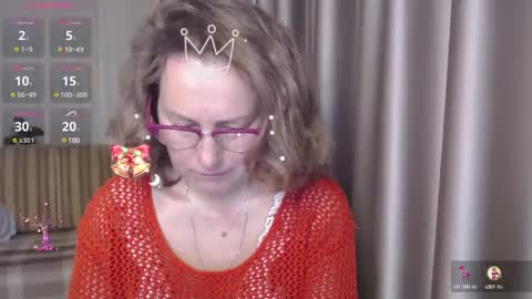 Lauraoven1 online show from December 3, 8:27 am