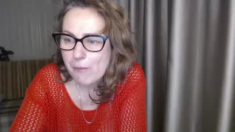 Lauraoven1 online show from January 23, 4:37 pm