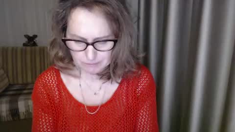Lauraoven1 online show from March 2, 4:42 pm