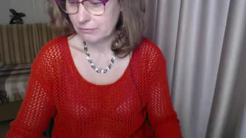 Lauraoven1 online show from March 9, 9:02 am