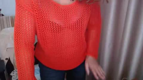 Lauraoven1 online show from October 7, 10:23 am