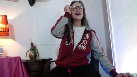 Snapshot of laurasofia45 chatting on July 24, 7:28 am Laura Sofia online show from July 24, 7:28 am