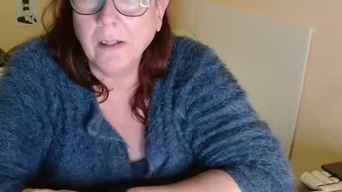 Snapshot of laureanne50 chatting on December 28, 3:04 pm laureanne online show from December 28, 3:04 pm