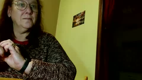 Snapshot of laureanne50 chatting on February 4, 7:55 pm laureanne online show from February 4, 7:55 pm