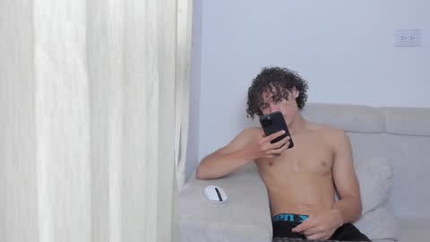 Laureent online show from January 1, 5:22 pm