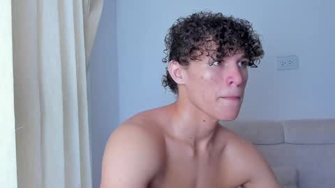 Laureent online show from January 23, 8:45 pm