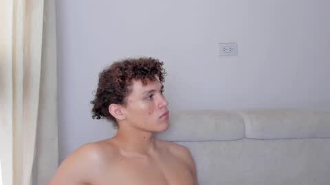 Laureent online show from February 12, 1:06 pm