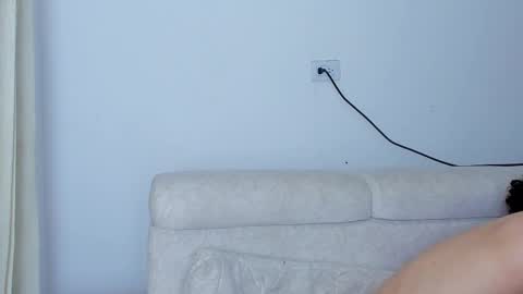 Laureent online show from February 15, 8:11 am