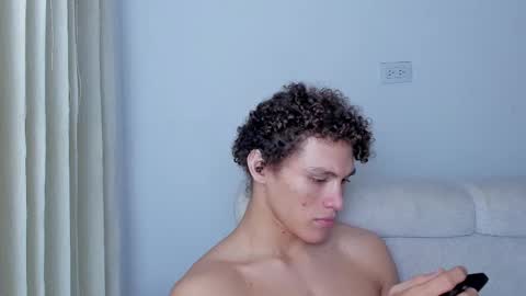 Laureent online show from February 15, 11:17 am