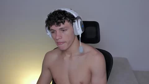 Laureent online show from September 10, 7:47 pm