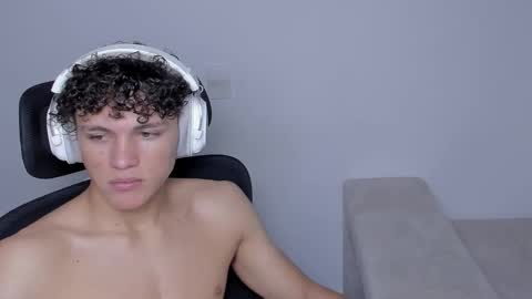 Laureent online show from September 17, 6:31 pm