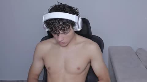 Laureent online show from September 28, 6:57 pm