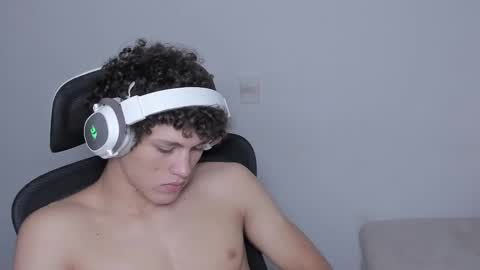 Laureent online show from October 11, 7:07 am