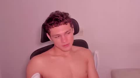 Laureent online show from March 13, 5:41 pm