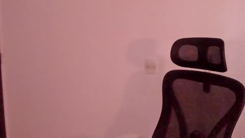 Laureent online show from March 20, 9:41 pm