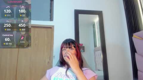 Laurem online show from November 6, 7:26 pm